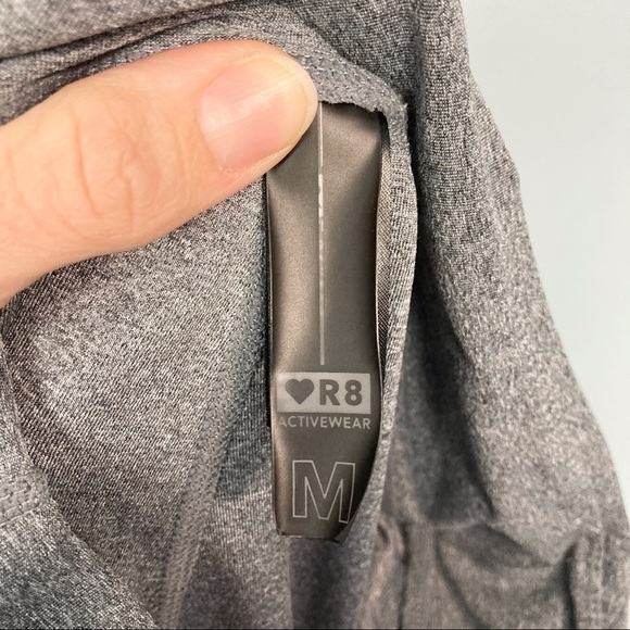 𝅺heart R8 Activewear Cropped Mesh Panel Leggings - Picture 10 of 14